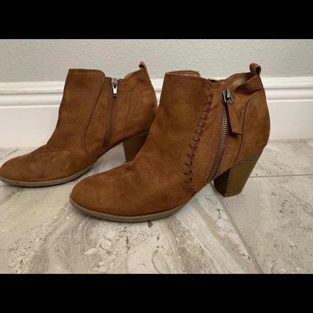 Heeled boots